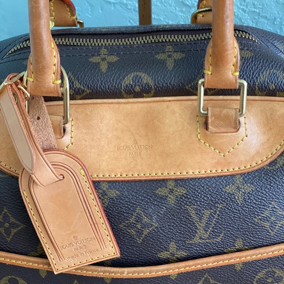 🚫SOLD🚫Authentic Louis Vuitton Deauville Bag - Picture 2 of 15